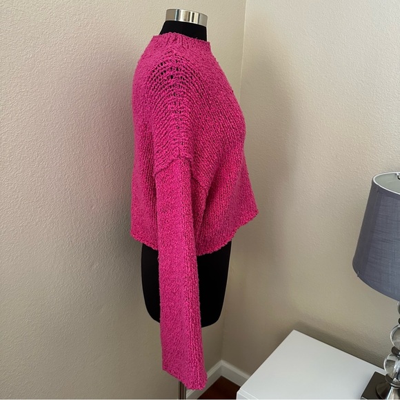 Anthropologie Cropped Mock Neck Knit Bell Sleeves Barbie Pink Sweater Size M - Picture 5 of 12
